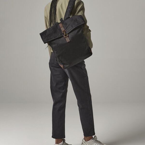 Heritage waxed canvas backpack Thumbnail